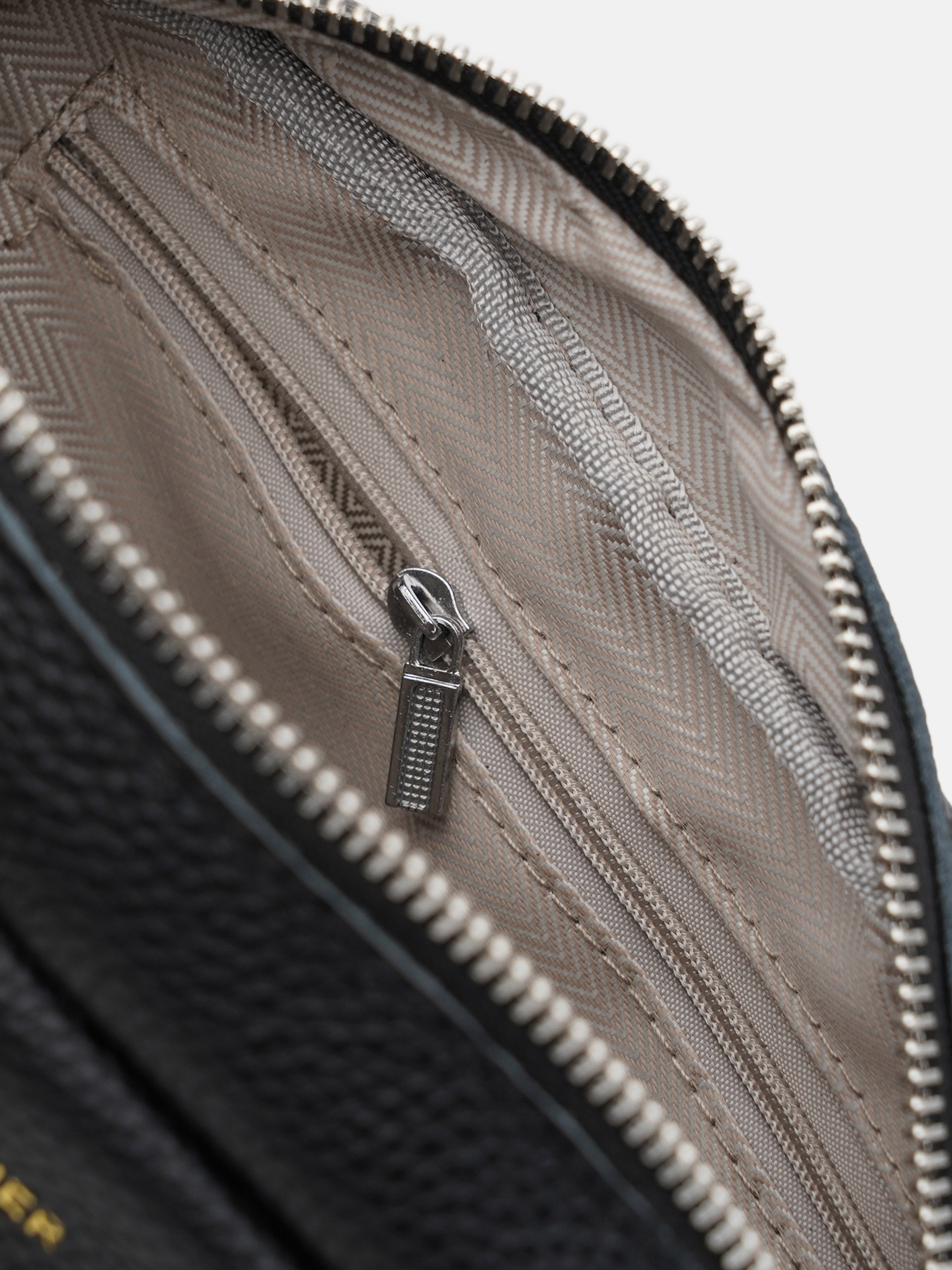 Кросс-боди Borsa Leather модель K15-5818bl-black Фото