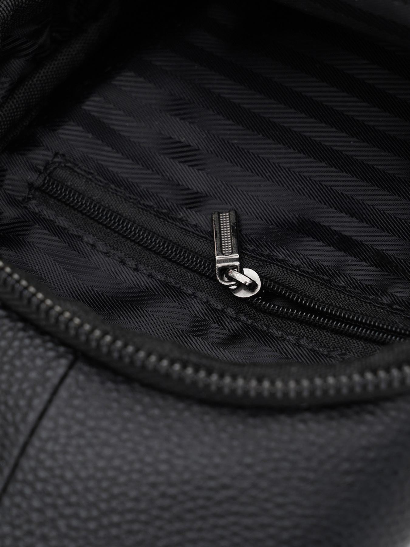 Рюкзак Borsa Leather модель K1616D-black Фото