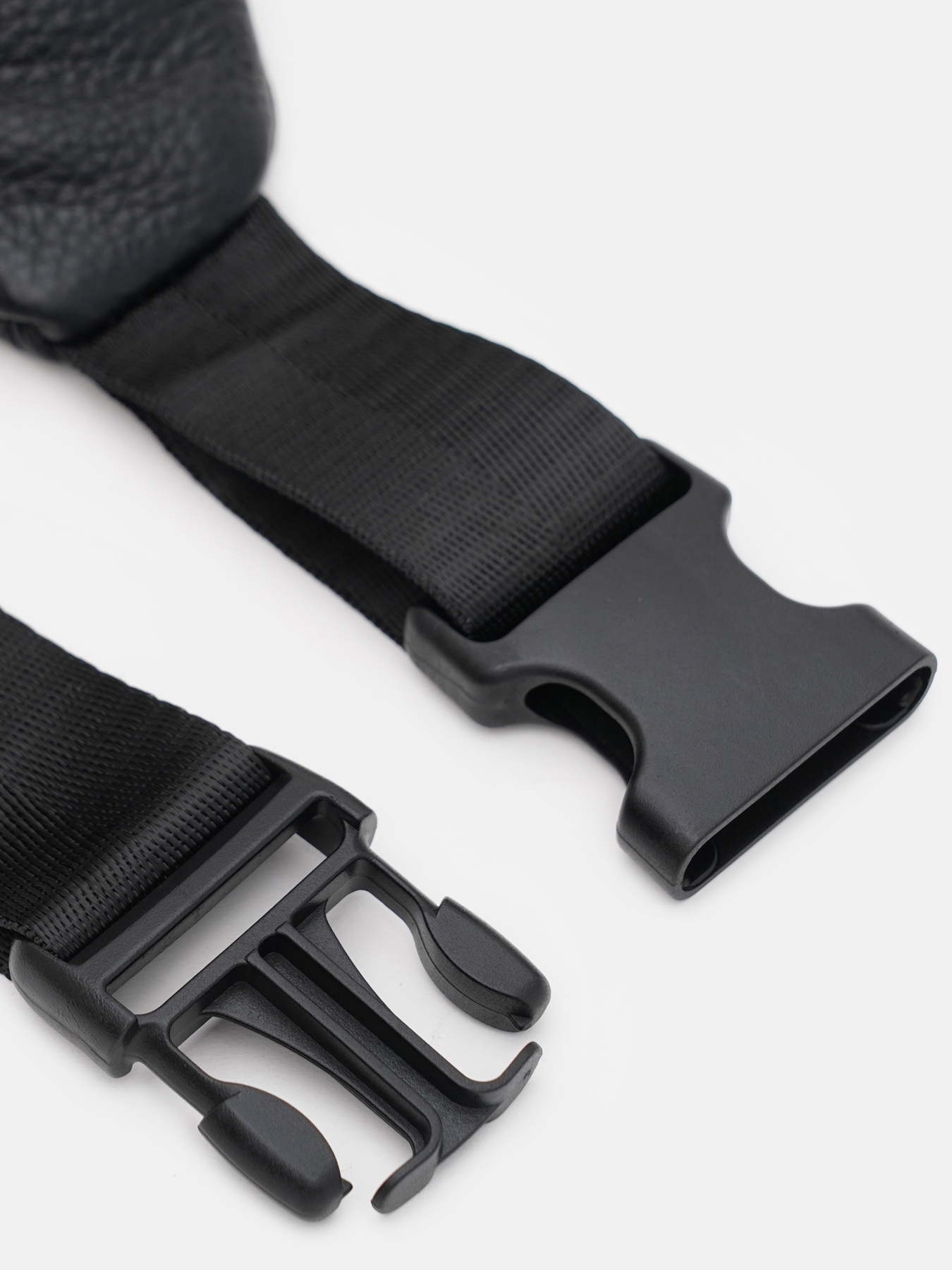 Поясная сумка Borsa Leather модель K1018bl-black Фото