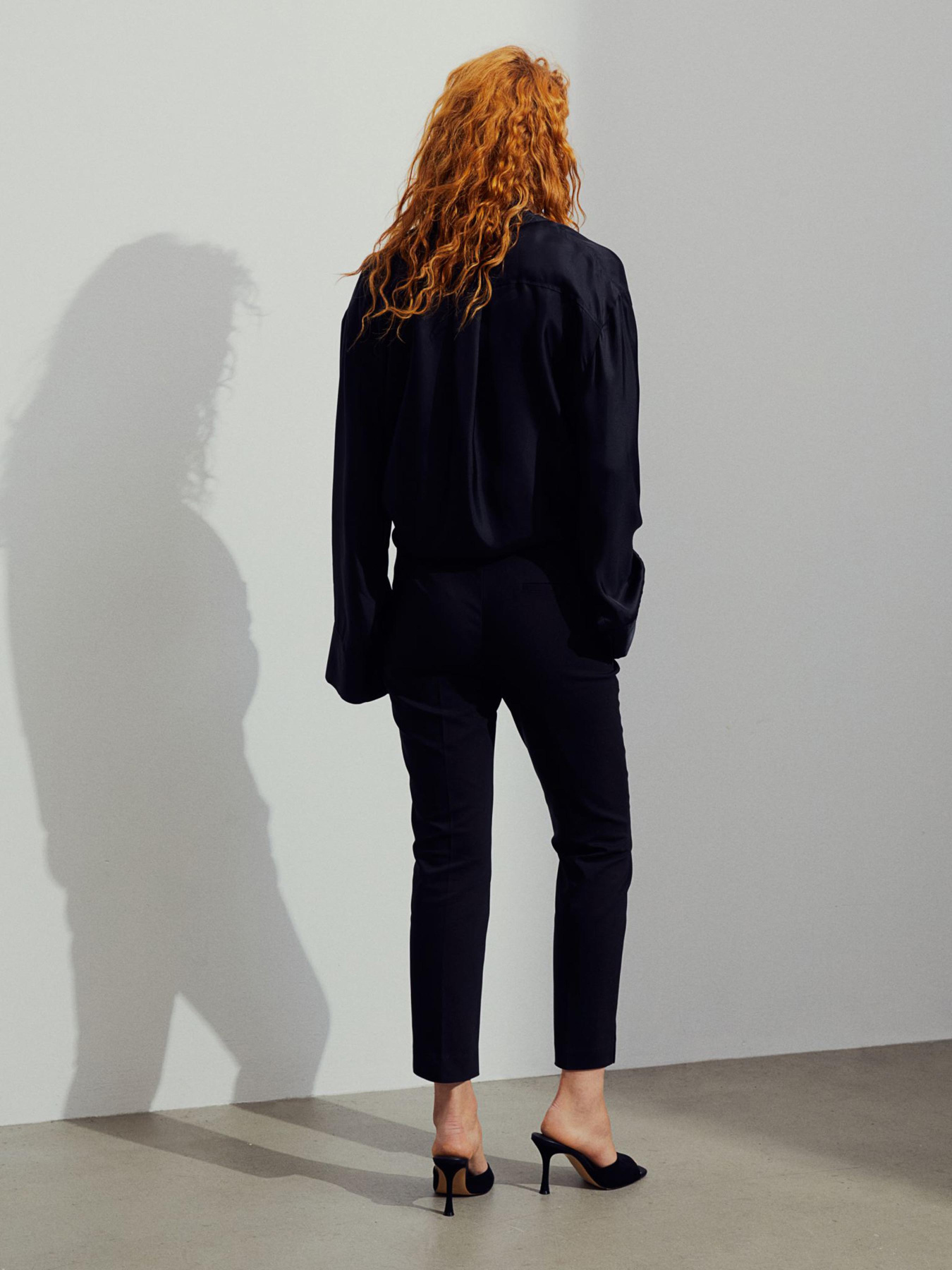 Брюки классические H&M модель 5688089ral_Черный Фото