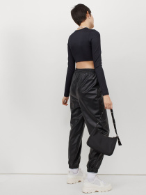 Джогери H&M модель 9046252ral_Черный Джогери H&M модель 9046252ral_Черный Фото