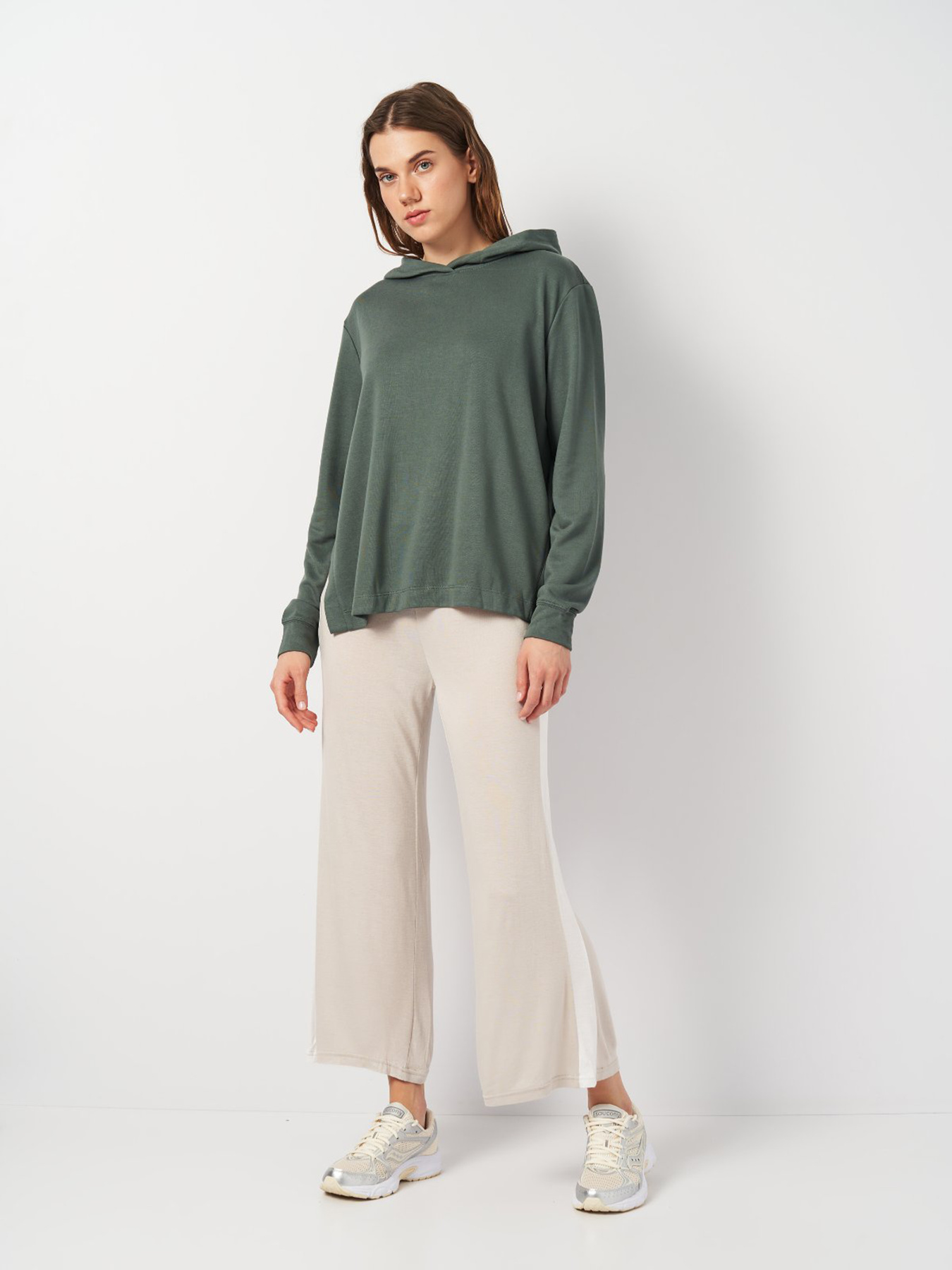 Штани спортивні H&M модель 9858264wer_Светло-бежевый Фото