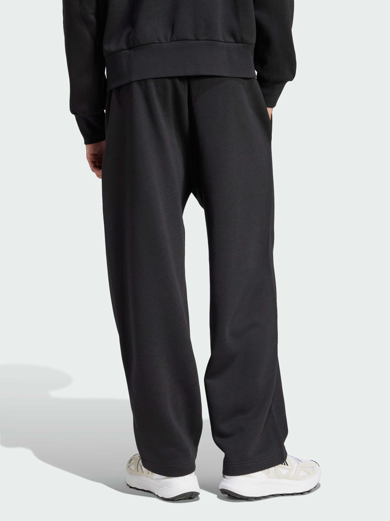 Повсякденні штани Adidas модель JF3567 Повсякденні штани Adidas модель JF3567 Фото