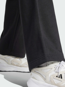 Повсякденні штани Adidas модель JF3567 Повсякденні штани Adidas модель JF3567 Фото