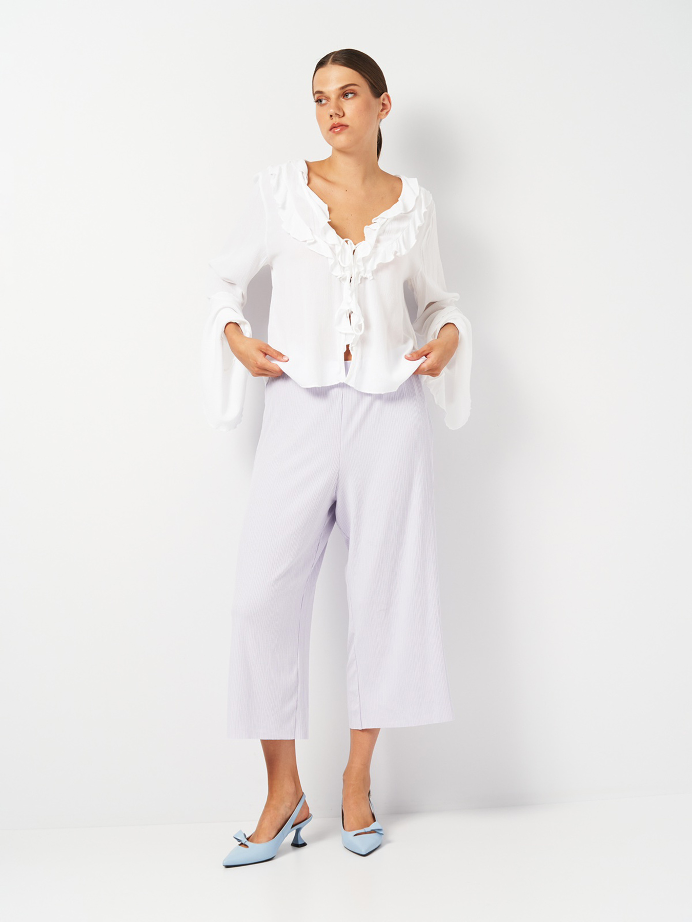 Брюки H&M модель 9987593ral_Лавандовый Фото