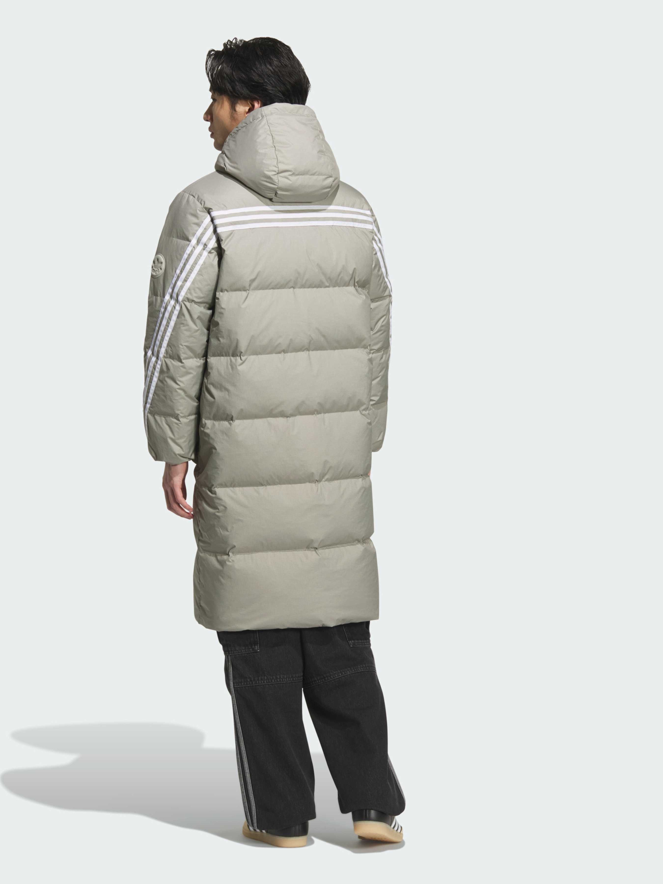 Зимняя куртка Adidas модель KF3698 Зимняя куртка Adidas модель KF3698 Фото