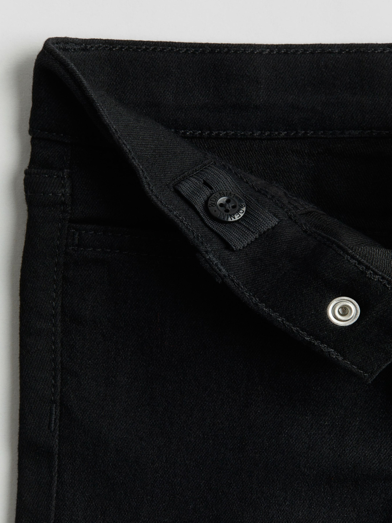 Прямі джинси H&M модель 79143 Прямі джинси H&M модель 79143 Фото