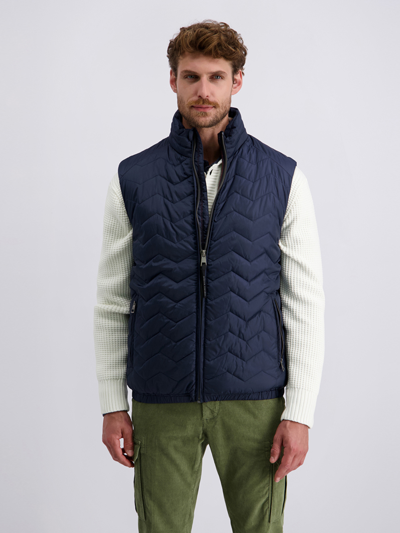 Утеплений жилет Pierre Cardin модель C8 10173.0090.6325 Фото