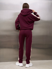 Повседневный костюм ISSA Plus модель 14934_темно-бордовый Повседневный костюм ISSA Plus модель 14934_темно-бордовый Фото