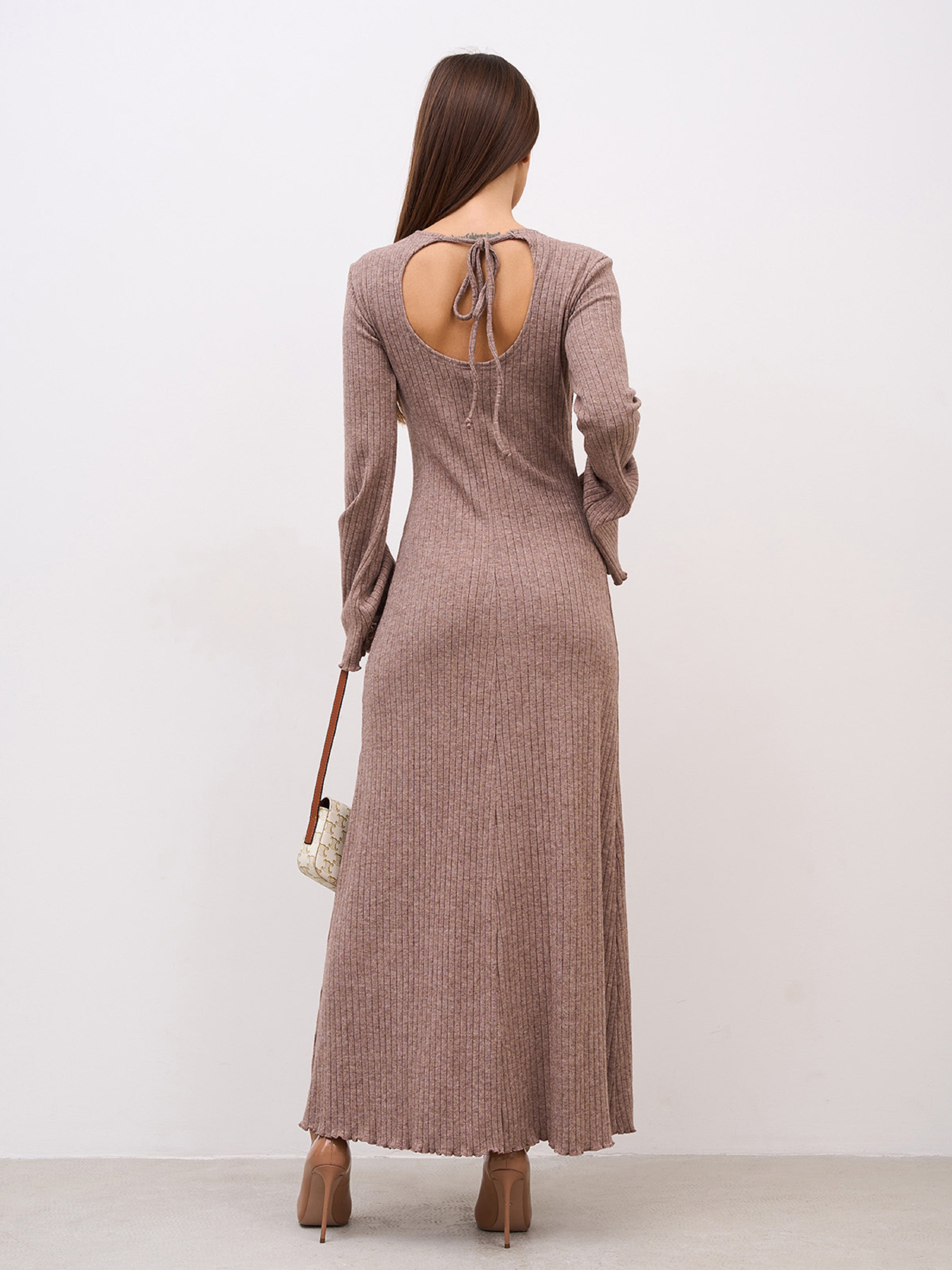 Платье макси ISSA Plus модель SA-679_темно-бежевый Платье макси ISSA Plus модель SA-679_темно-бежевый Фото