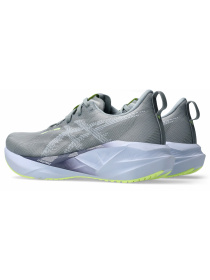 Кросівки для бігу Asics Novablast 5 модель 1012B765-020 Фото