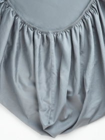 Простынь на резинке "Элегия" из натурального вареного сатина MBM HOME модель BL-FS-22/23/24 CLOUDY GRAY Простынь на резинке "Элегия" из натурального вареного сатина MBM HOME модель BL-FS-22/23/24 CLOUDY GRAY Фото