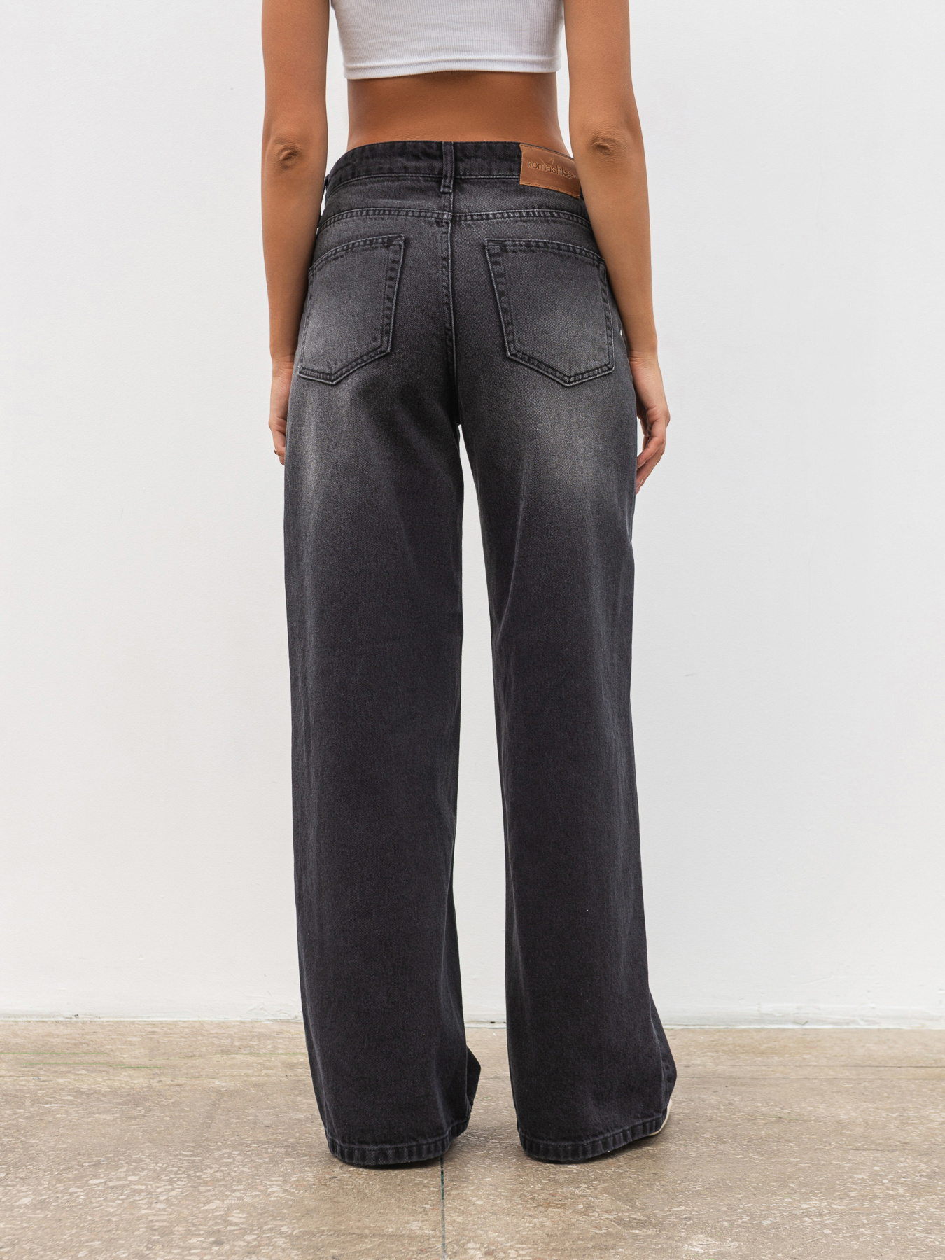 Широкі джинси Romashka Вейв модель 205040704084 Широкі джинси Romashka Вейв модель 205040704084 Фото