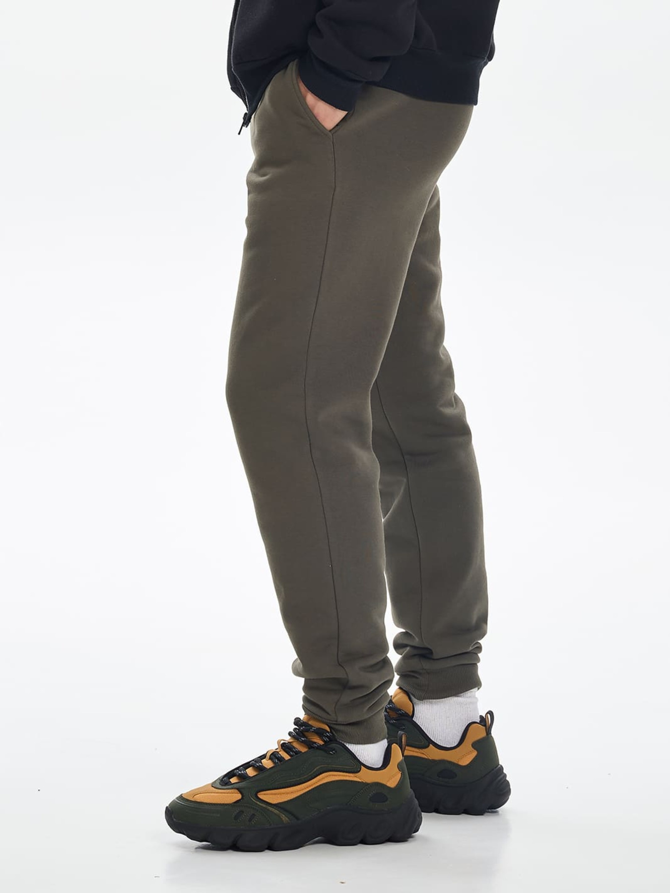 Повседневные штаны Роза модель 210549_olive Повседневные штаны Роза модель 210549_olive Фото