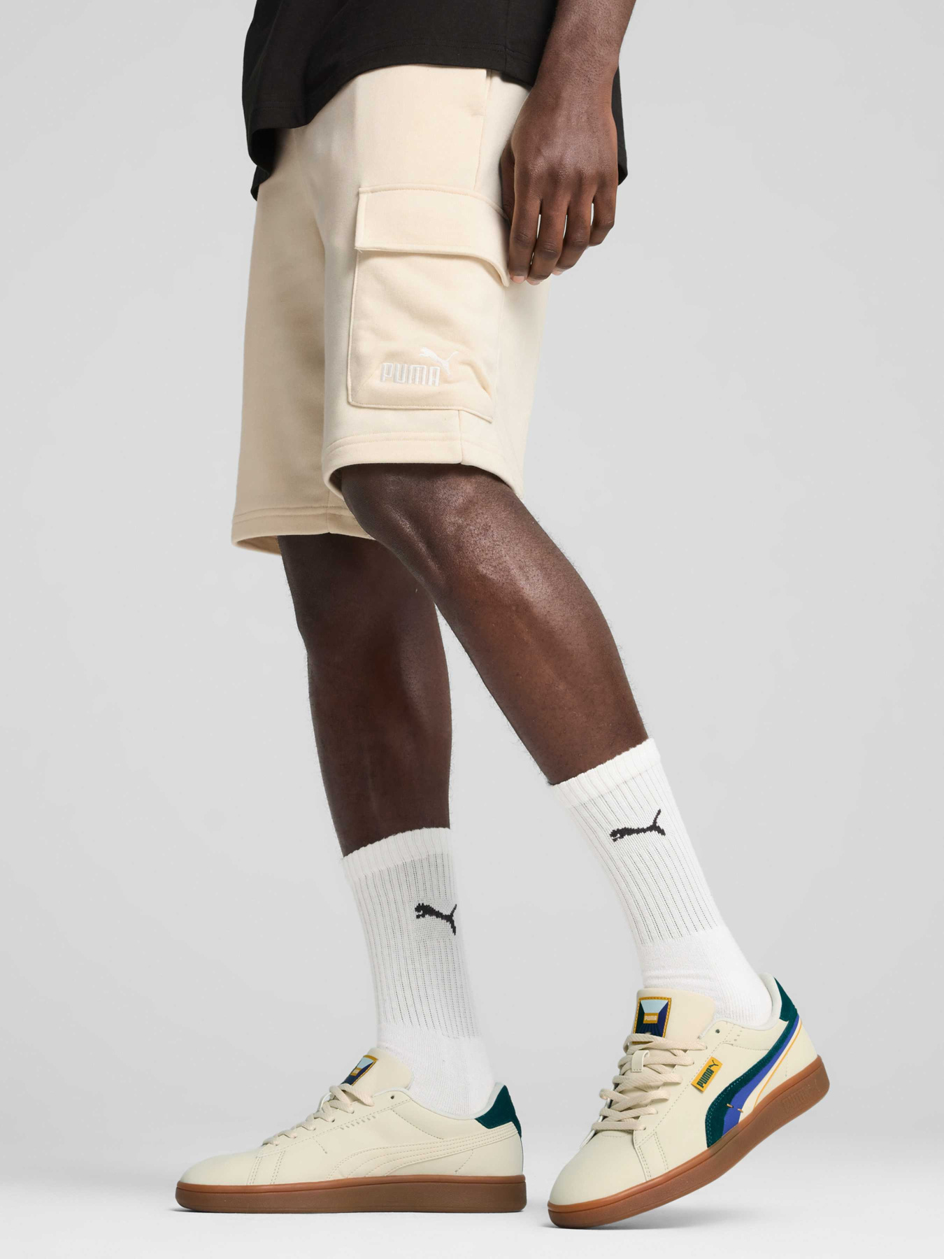 Спортивні шорти PUMA Ess No. 1 Logo Cargo Shorts модель 682662 Фото