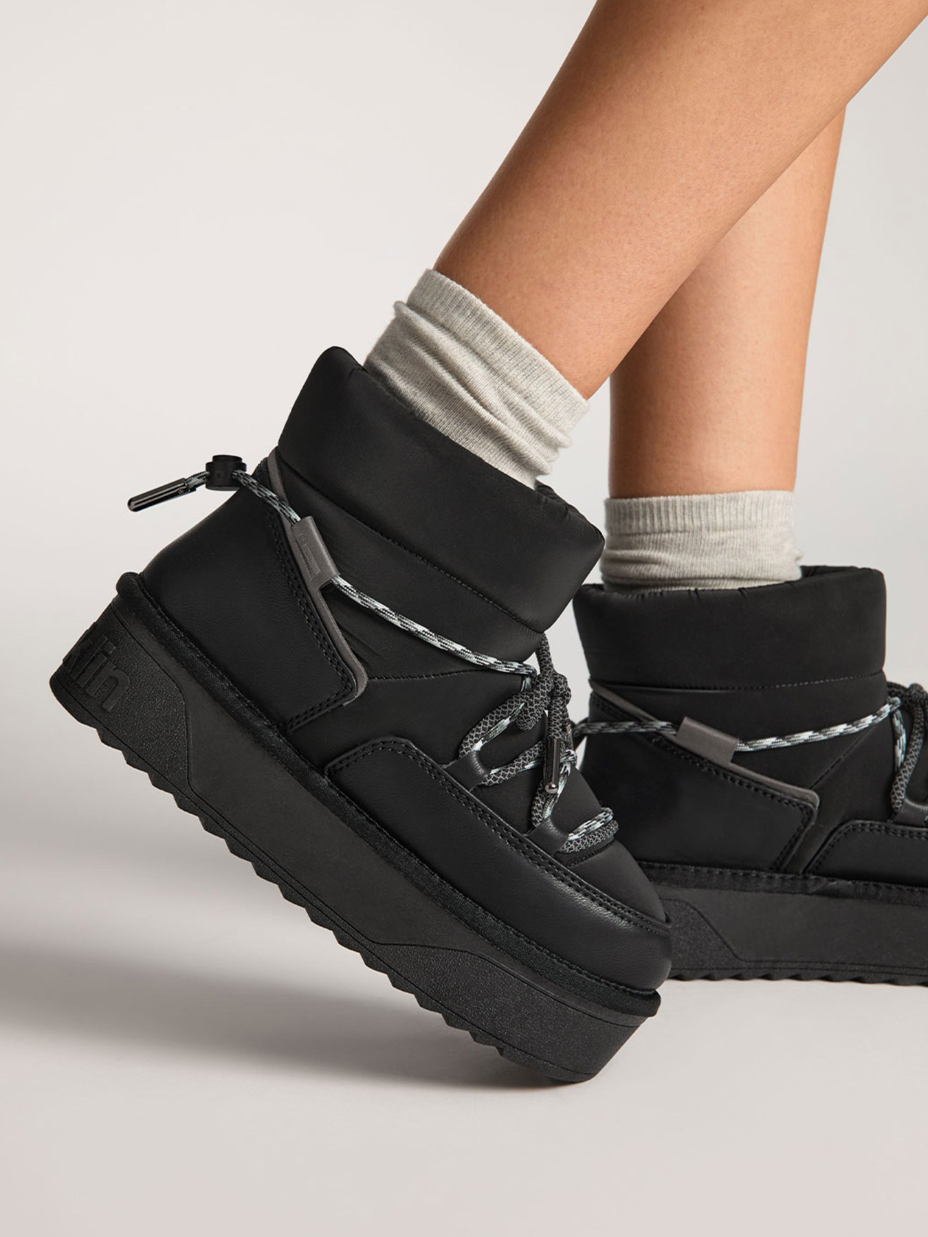 Сапоги D.Franklin модель DFSH371015-BLAC Фото