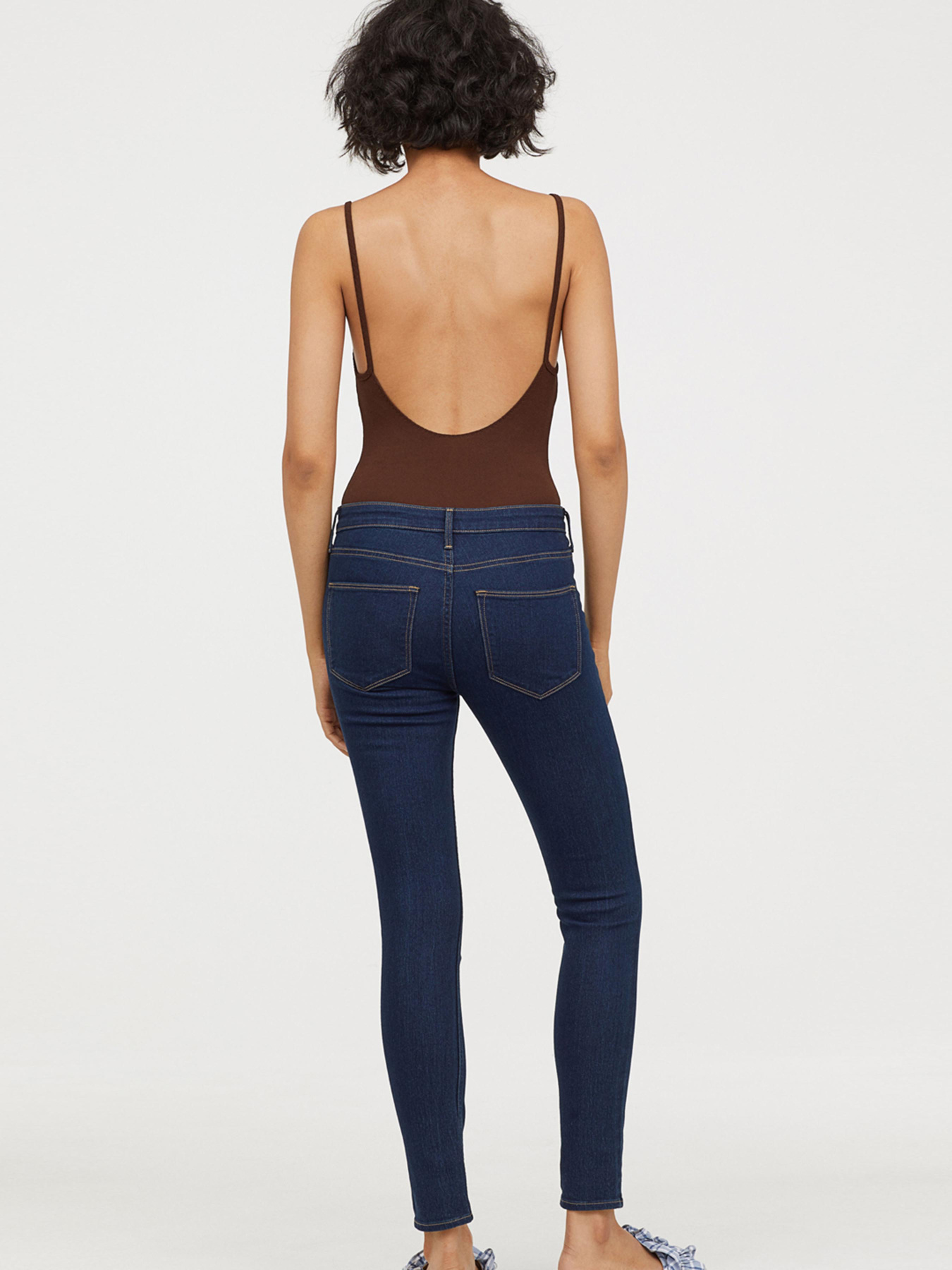 Скинни джинсы H&M модель 8985963bar_Темно-синий Скинни джинсы H&M модель 8985963bar_Темно-синий Фото