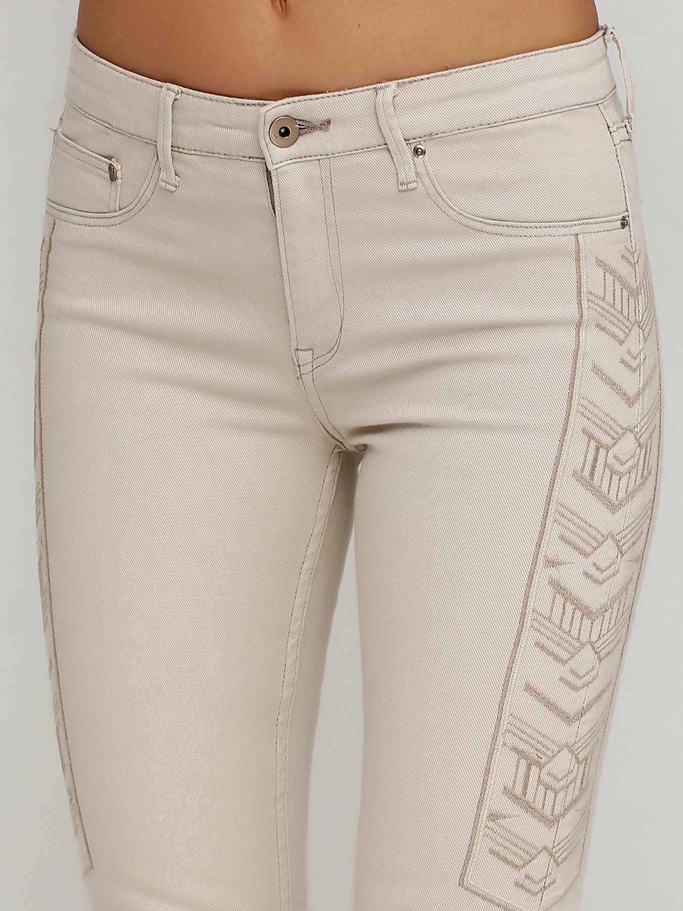 Скинни джинсы H&M модель 1823818RP11_светло-бежевый Фото