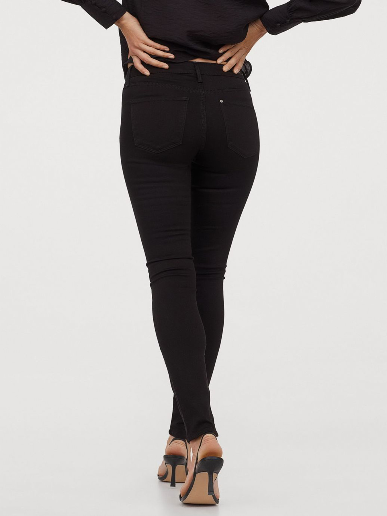 Скинни джинсы H&M модель 7985790wer_Черный Фото