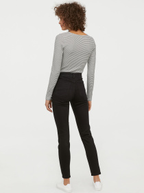 Скинни джинсы H&M модель 3992561wer_Черный Фото