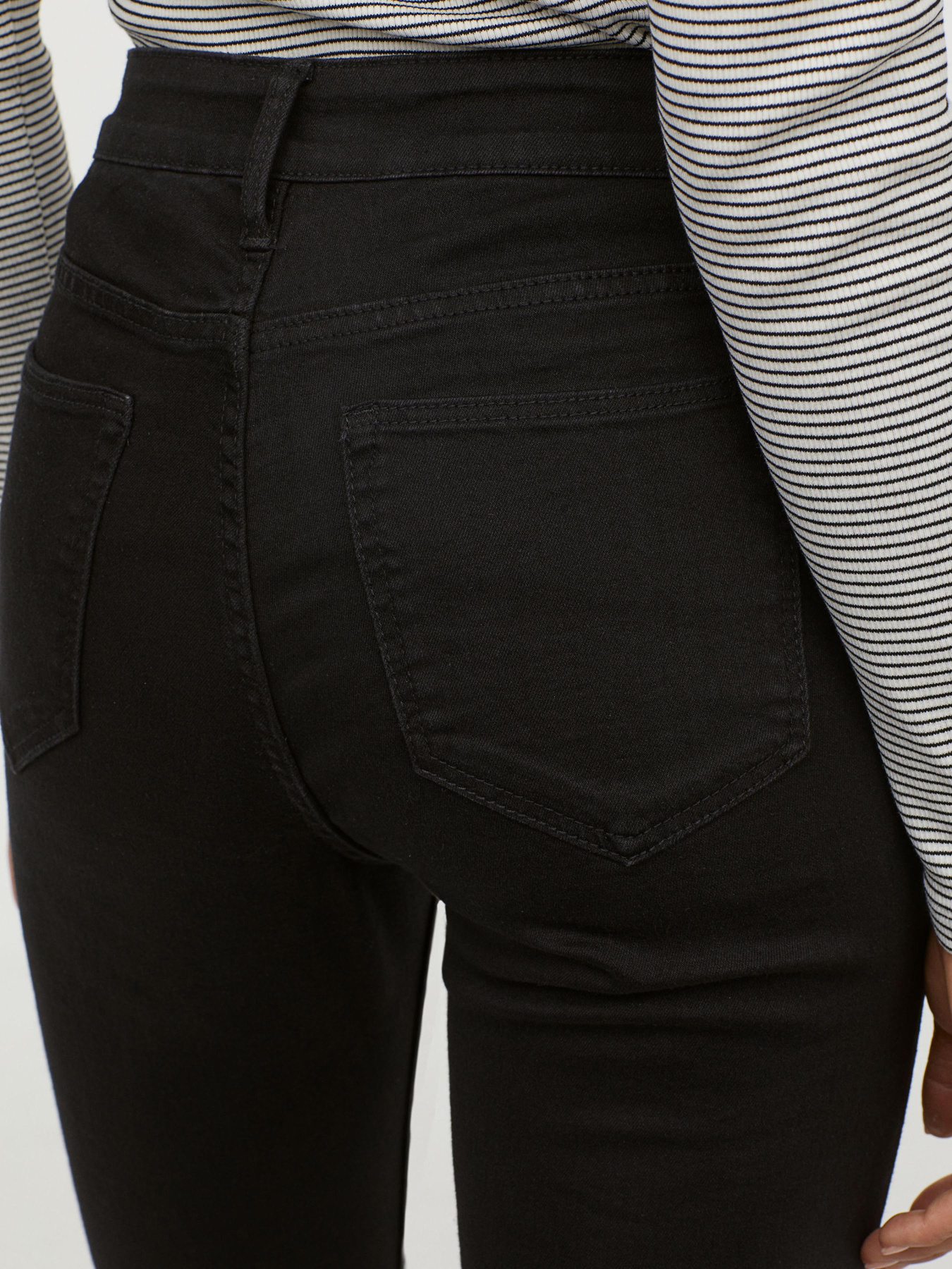 Скинни джинсы H&M модель 3992561wer_Черный Фото