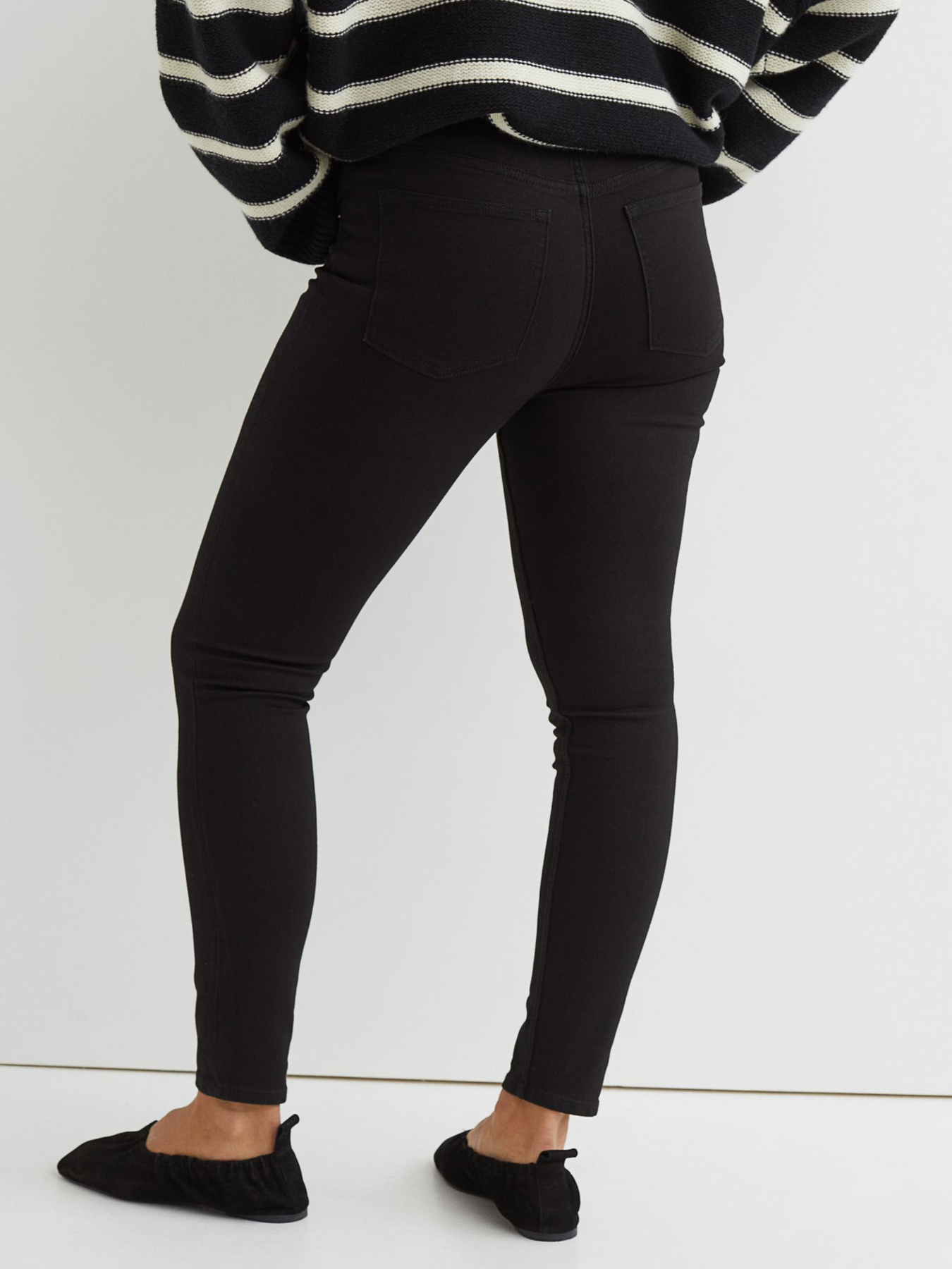 Скинни джинсы H&M модель 5622457dlog_Черный Фото