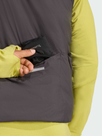 Утеплений жилет Adidas модель JM5715 Фото