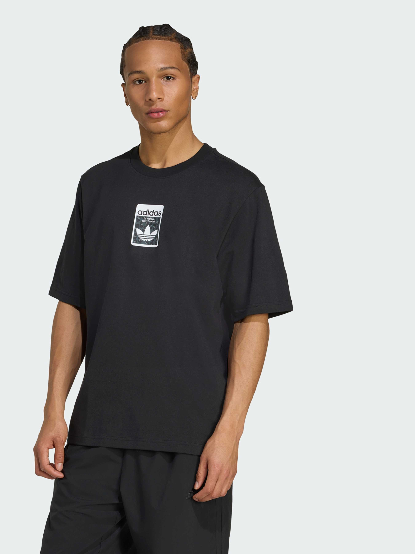 Футболка Adidas Graphics модель JV7569 Фото