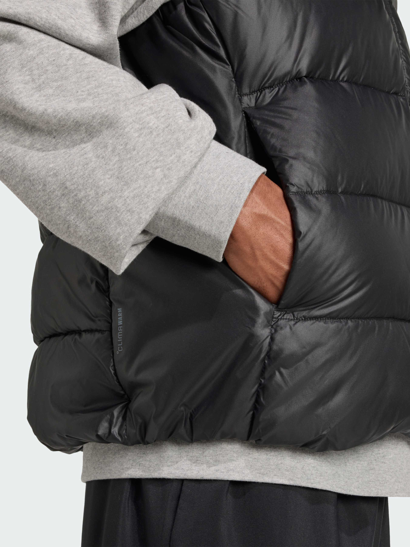 Утеплений жилет Adidas модель JV7727 Фото