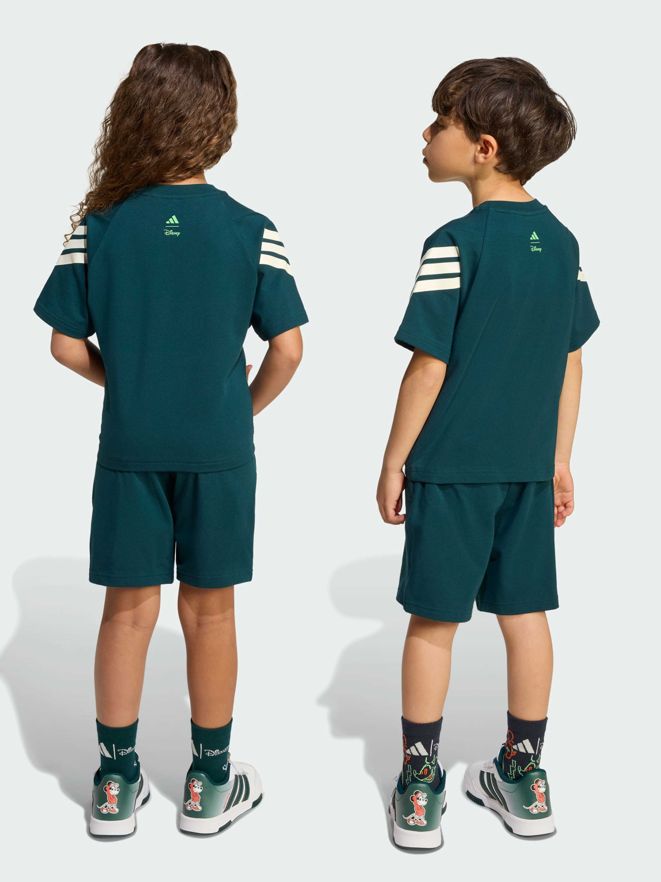 Спортивний комплект Adidas модель JM0823 Спортивний комплект Adidas модель JM0823 Фото