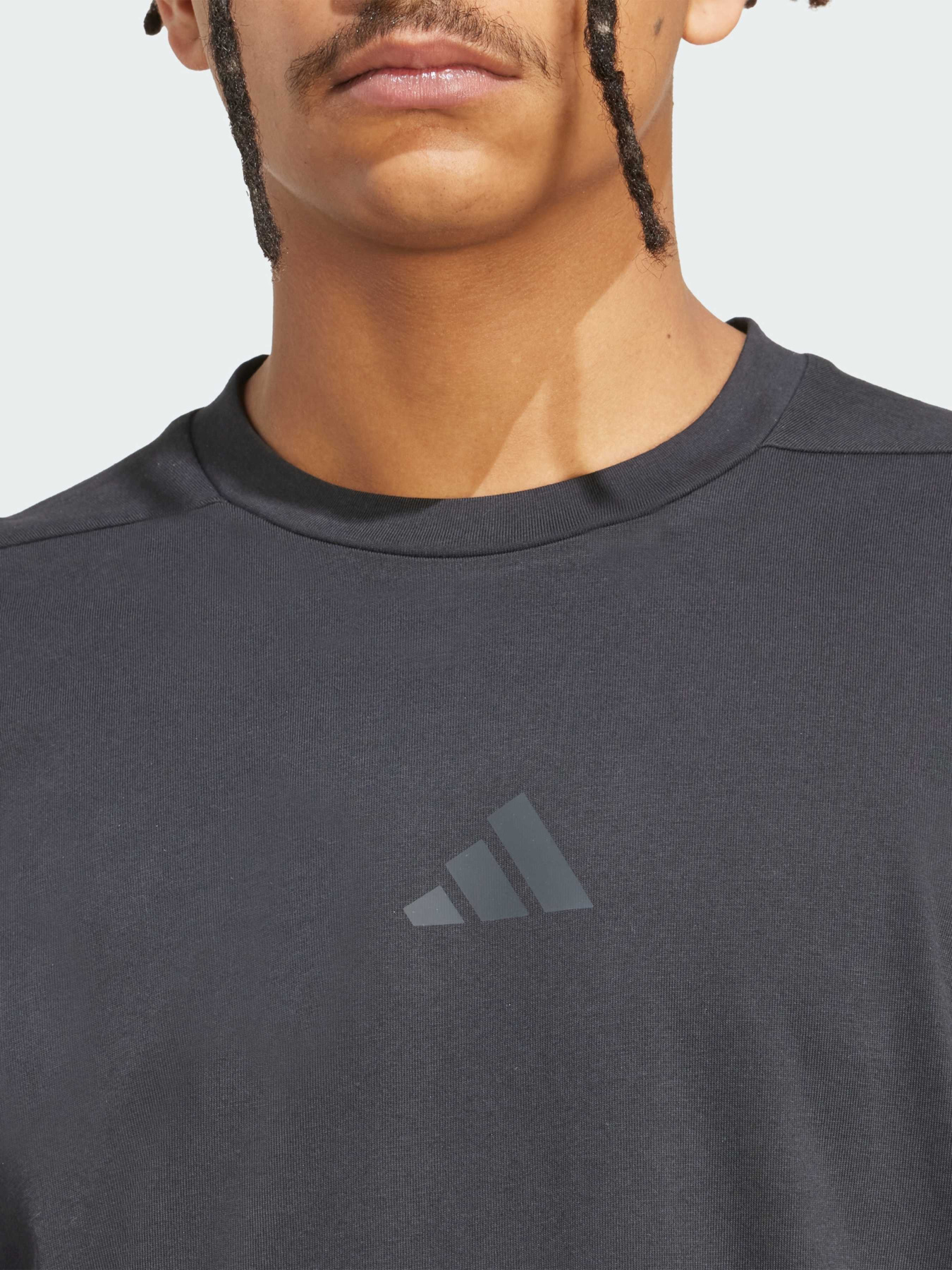 Спортивная футболка Adidas модель JN3680 Фото