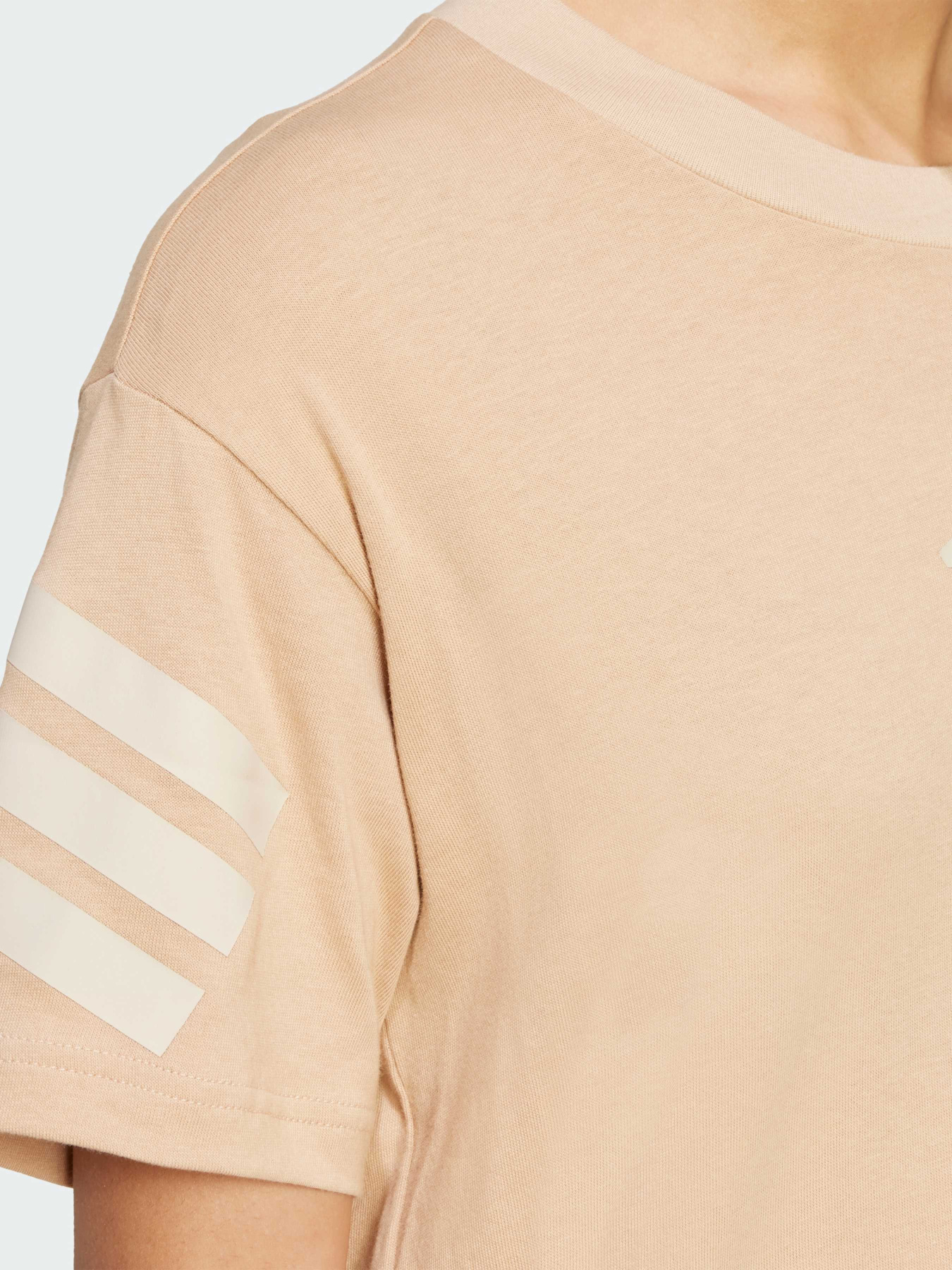 Футболка Adidas модель JW7840 Футболка Adidas модель JW7840 Фото