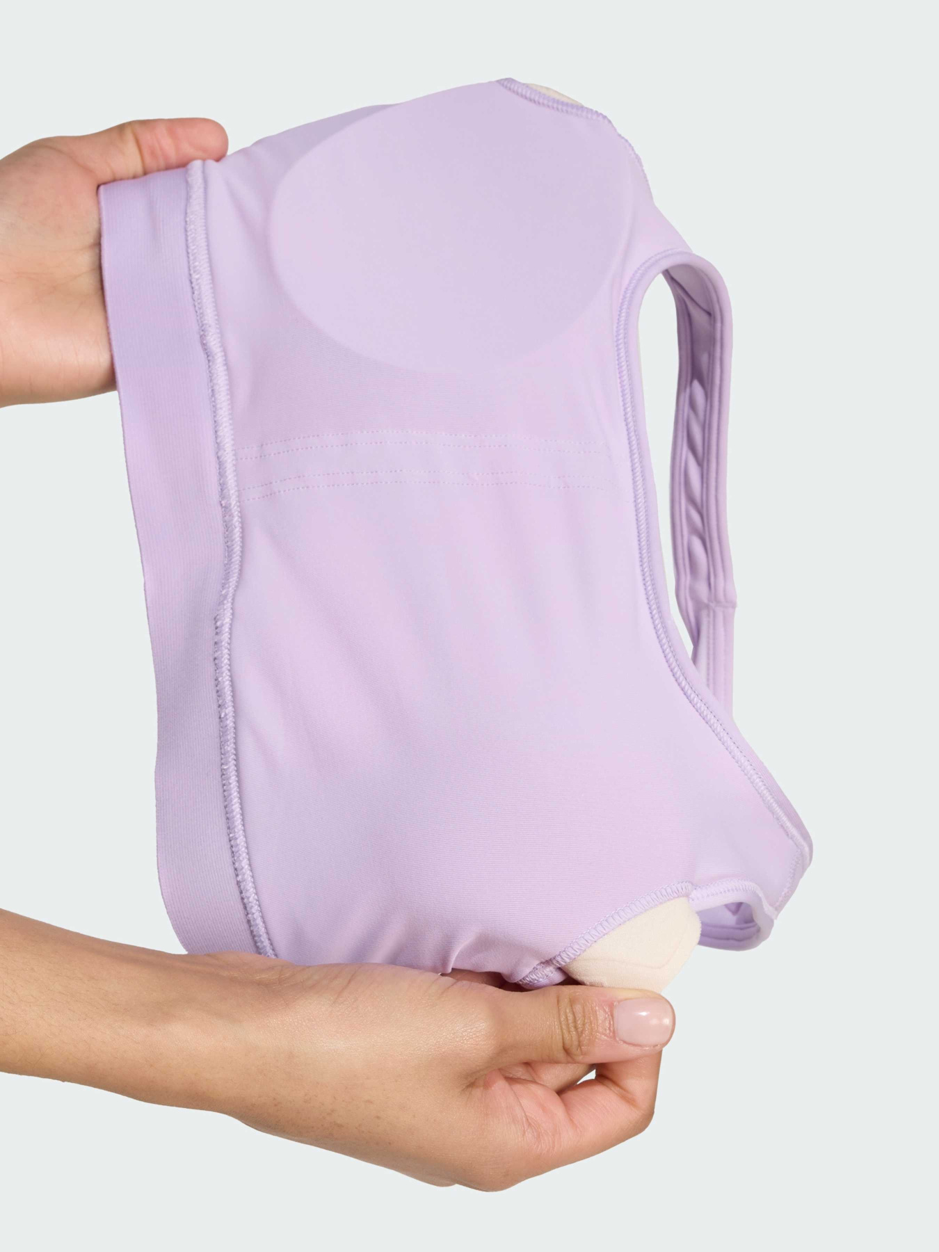 Топ спортивный Adidas модель JW5266 Фото