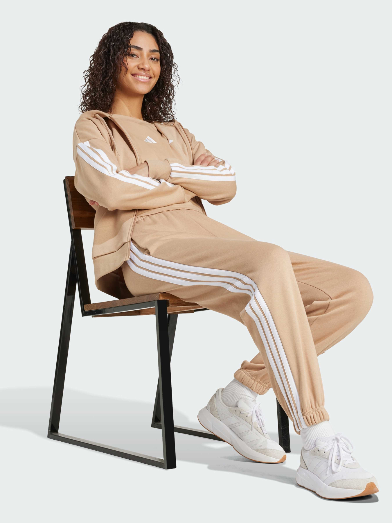 Брюки повседневные Adidas модель JX7699 Фото