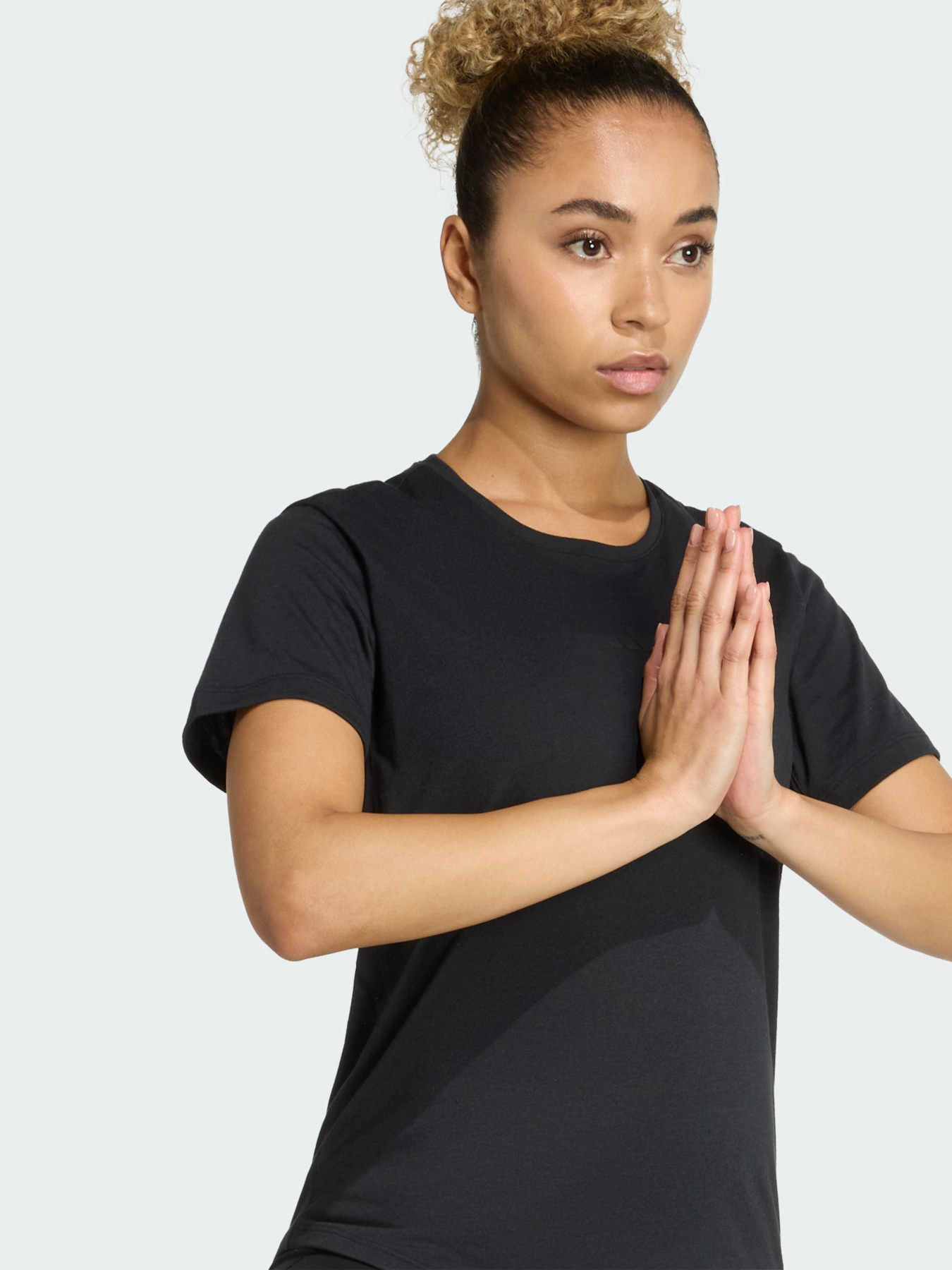 Спортивная футболка Adidas модель JM4479 Фото