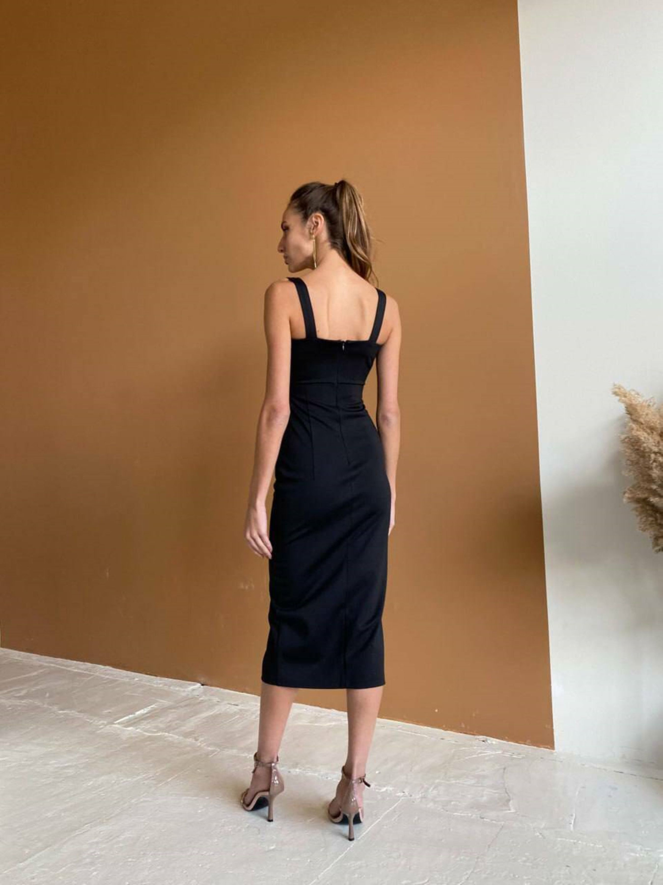 Платье миди Milirud модель mil401-chornij Фото