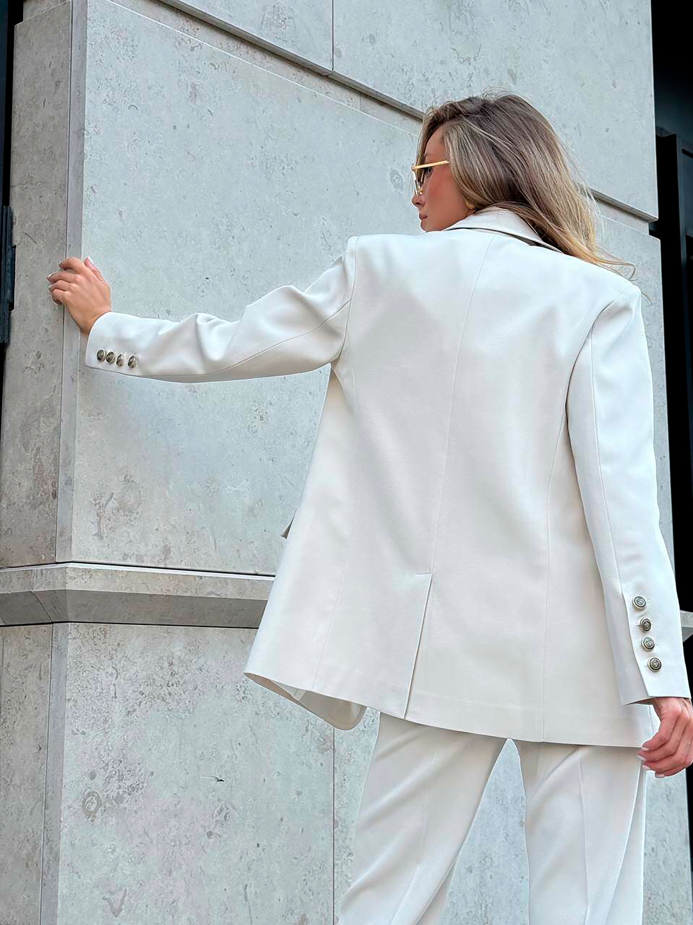 Деловой костюм Milirud (піджак + жилетка + брюки) модель mil582-bezhevij Фото