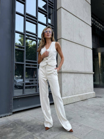 Деловой костюм Milirud модель mil582-bezhevij Деловой костюм Milirud модель mil582-bezhevij Фото