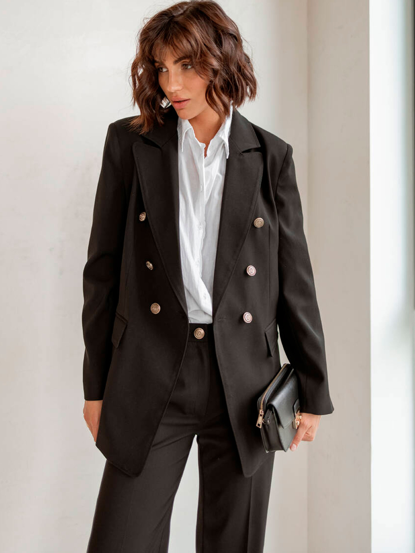 Деловой костюм Milirud модель mil524-chornij Фото