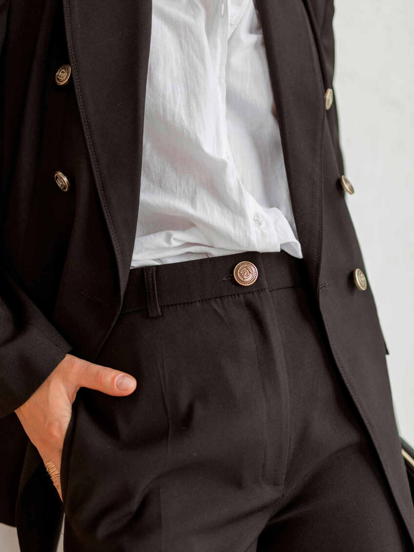 Деловой костюм Milirud модель mil524-chornij Фото