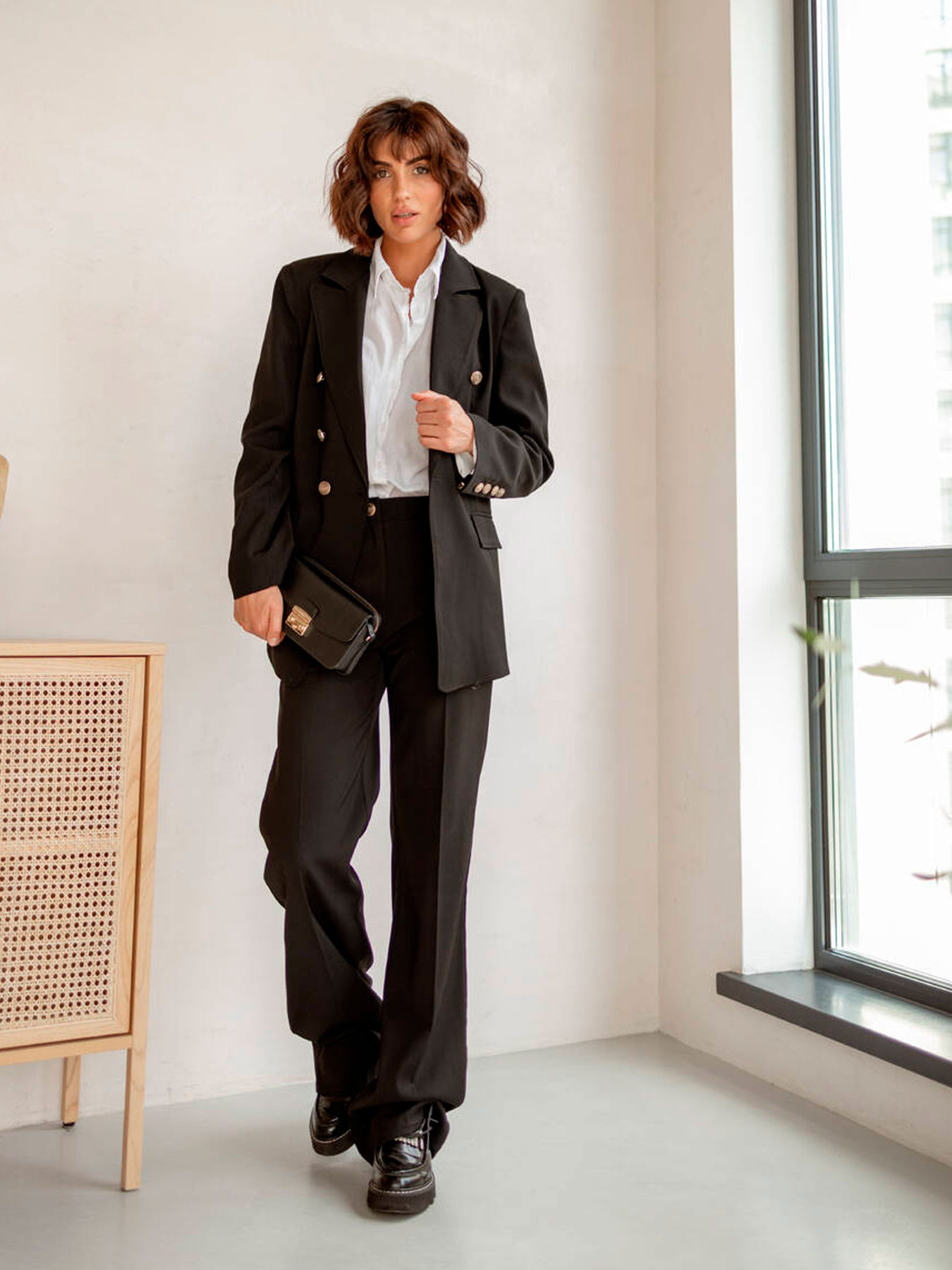 Деловой костюм Milirud модель mil524-chornij Фото