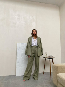 Деловой костюм Milirud модель mil484-olivkovij Деловой костюм Milirud модель mil484-olivkovij Фото