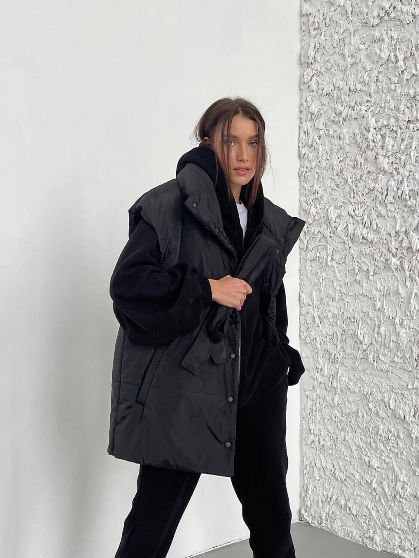 Жилет с утеплителем Milirud модель mil519-chornij Фото