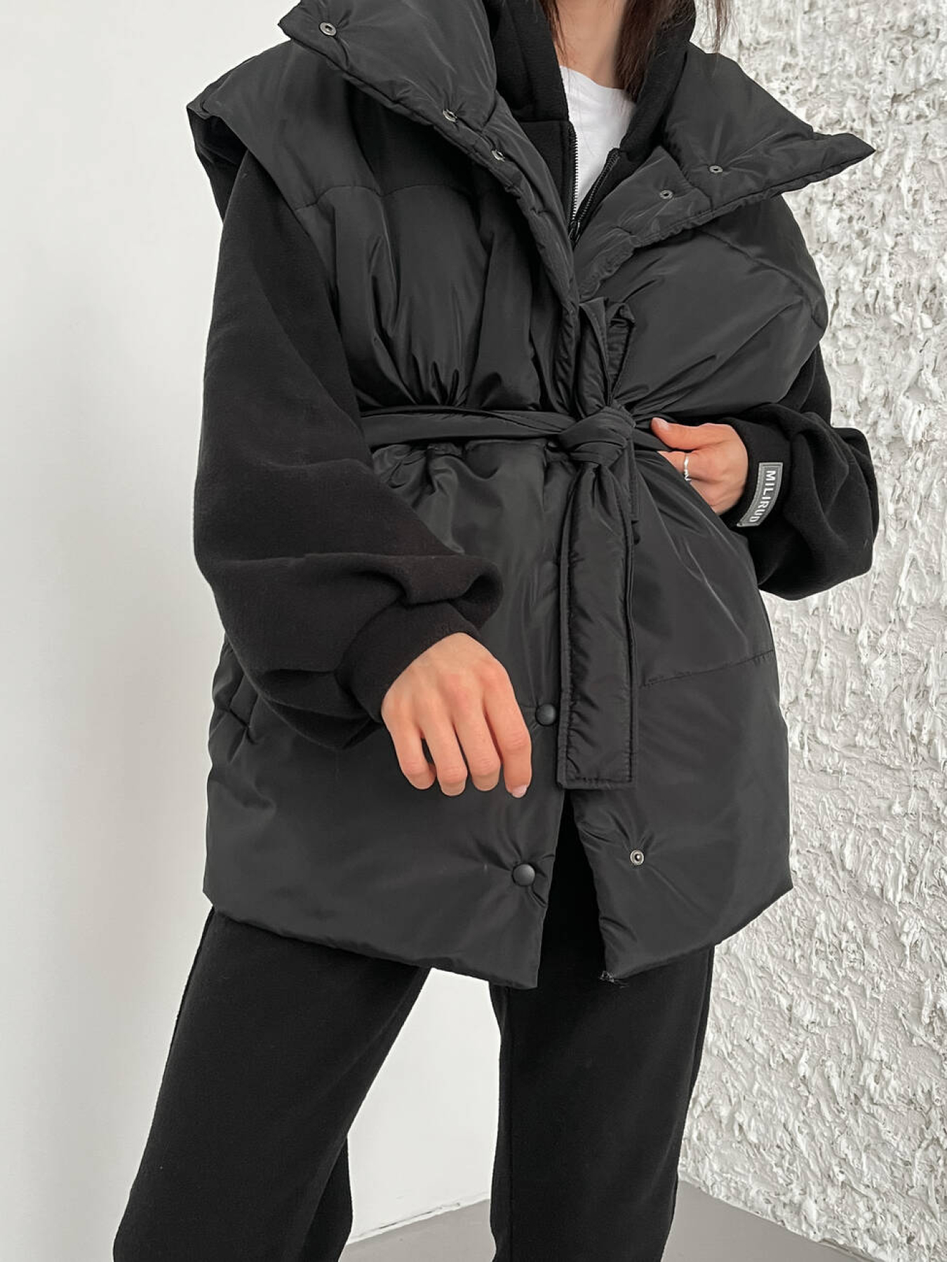 Утепленный жилет Milirud модель mil519-chornij Фото