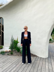 Повседневный костюм Milirud (кроп-жакет + брюки палаццо) модель mil458-chornij Фото