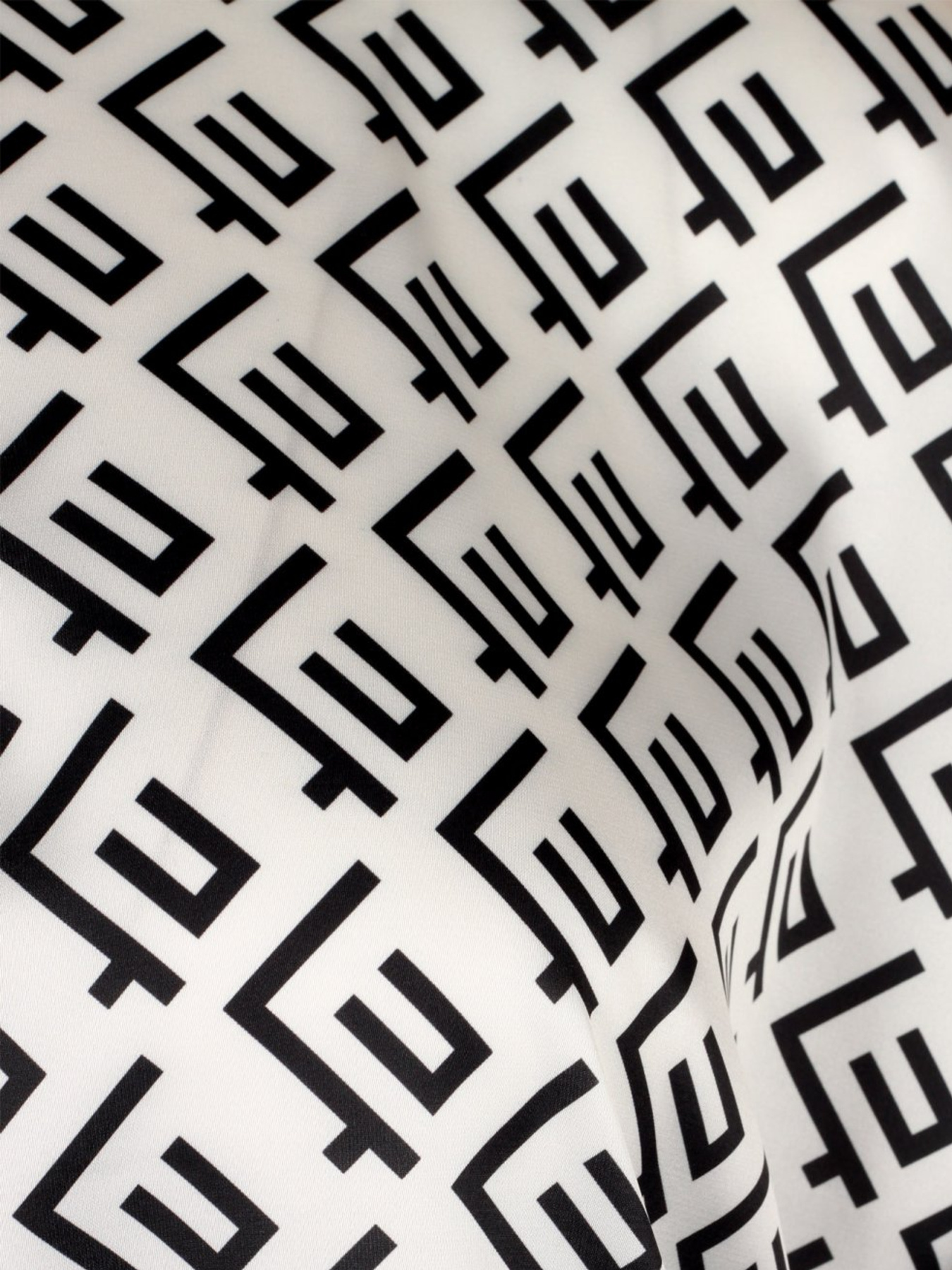 Блуза LadyLike модель ll154237990-chornij Фото