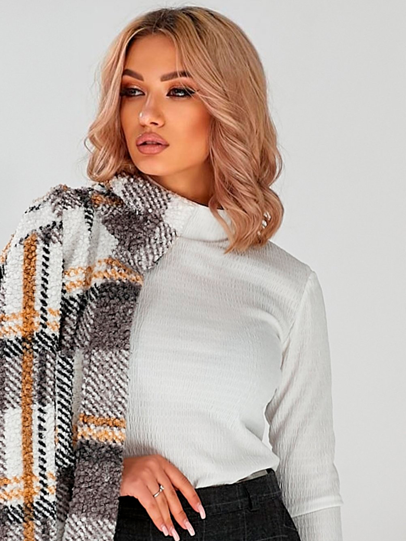 Водолазка LadyLike модель ll49870500-blij Фото