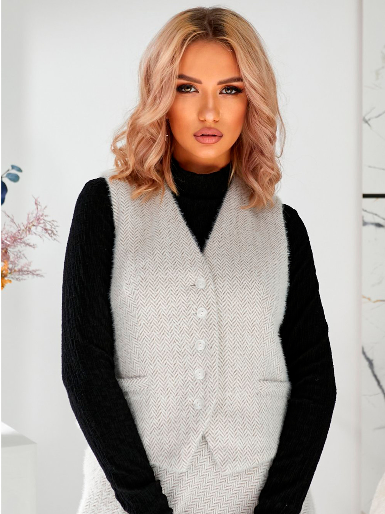 Жилет классический LadyLike модель ll88164489-bezhevij Фото