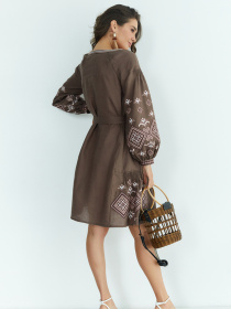 Вышитое платье Folk Moda модель fm3025-korichnevij Фото