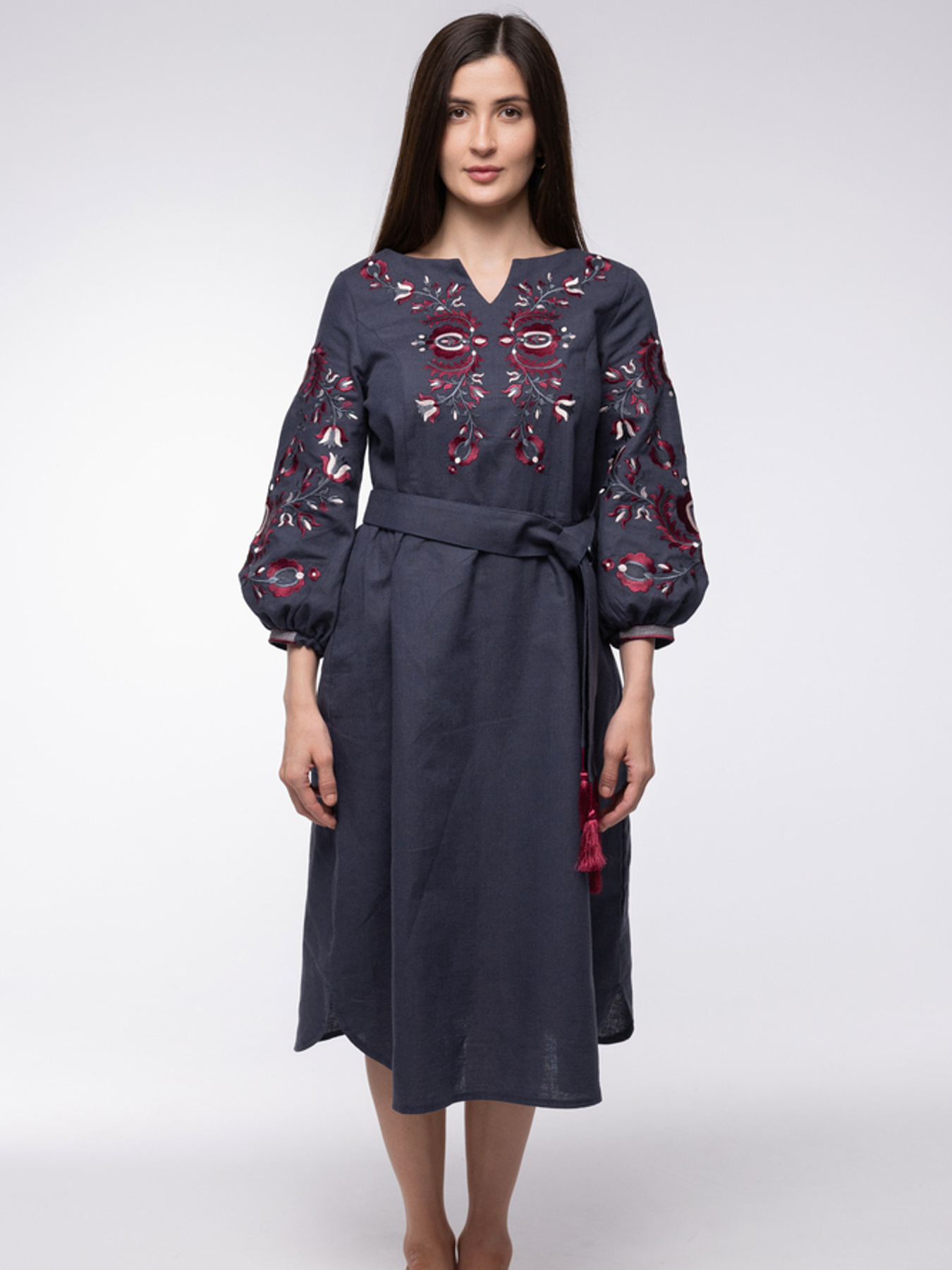 Вышитое платье Folk Moda модель fm2865-antracit Фото